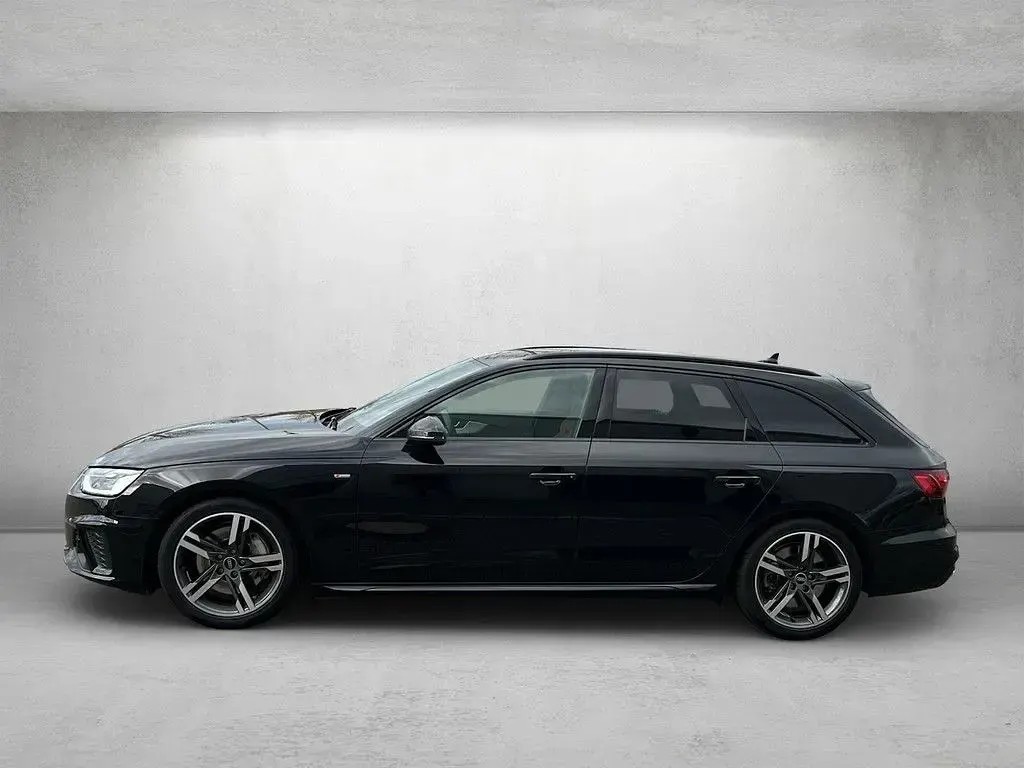 Gebraucht Audi A4 S-Line 265 PS (194 kW) 2023 Mythosschwarz metallic Kombi