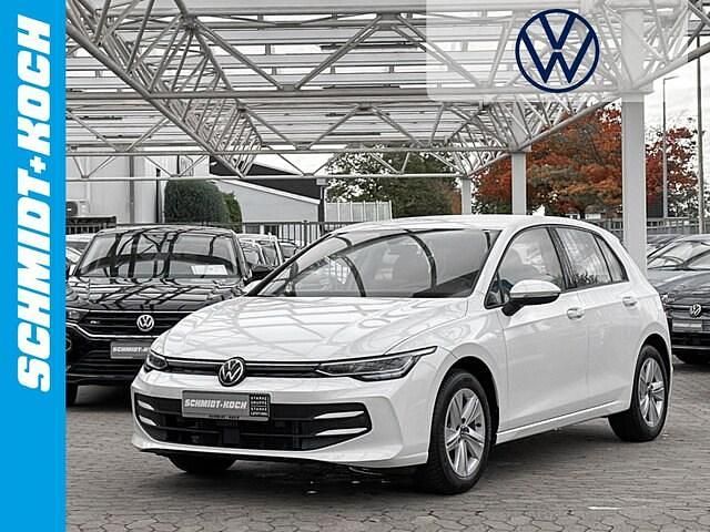 Weiß Gebraucht 2024 VW Golf VIII Life Limousine | 25.950 € (Fairer Preis) - Bild 1/4