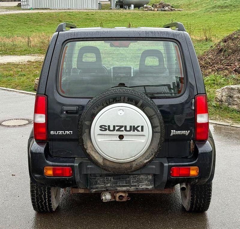 Gebraucht Suzuki Jimny 86 PS (63 kW) 2010 Schwarz SUV