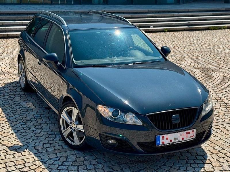 Grau Gebraucht 2010 Seat Exeo Sport Limousine | 4.990 € (Fairer Preis) - Bild 1/4