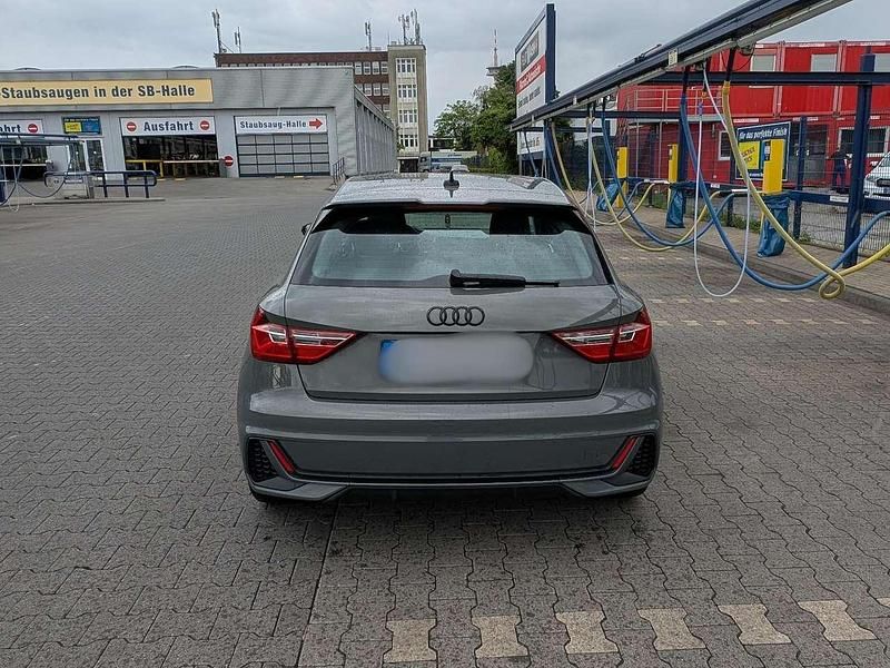 Gebraucht Audi A1 Sportback 150 PS (110 kW) 2019 Grau Kleinwagen