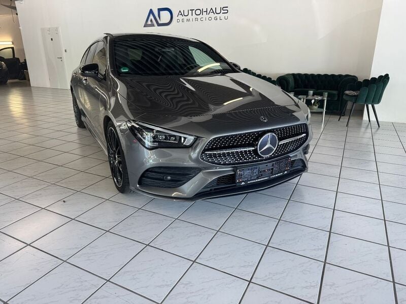 Grau Gebraucht 2020 Mercedes CLA250 Shooting Brake AMG line Kombi | 27.990 € (Guter Preis) - Bild 1/4