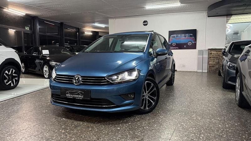 Blau Gebraucht 2015 VW Golf Sportsvan LOUNGE Van / Kleinbus | 11.200 € (Fairer Preis) - Bild 1/4