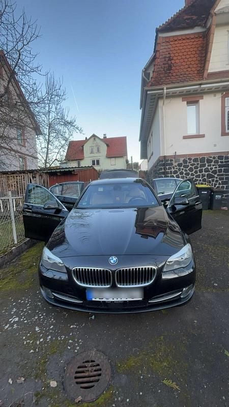 Schwarz Gebraucht 2012 BMW 530 Limousine | 11.000 € (Superpreis) - Bild 1/4