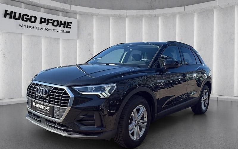 Gebraucht Audi Q3 Ambiente 150 PS (110 kW) 2022 Mythosschwarz metallic SUV