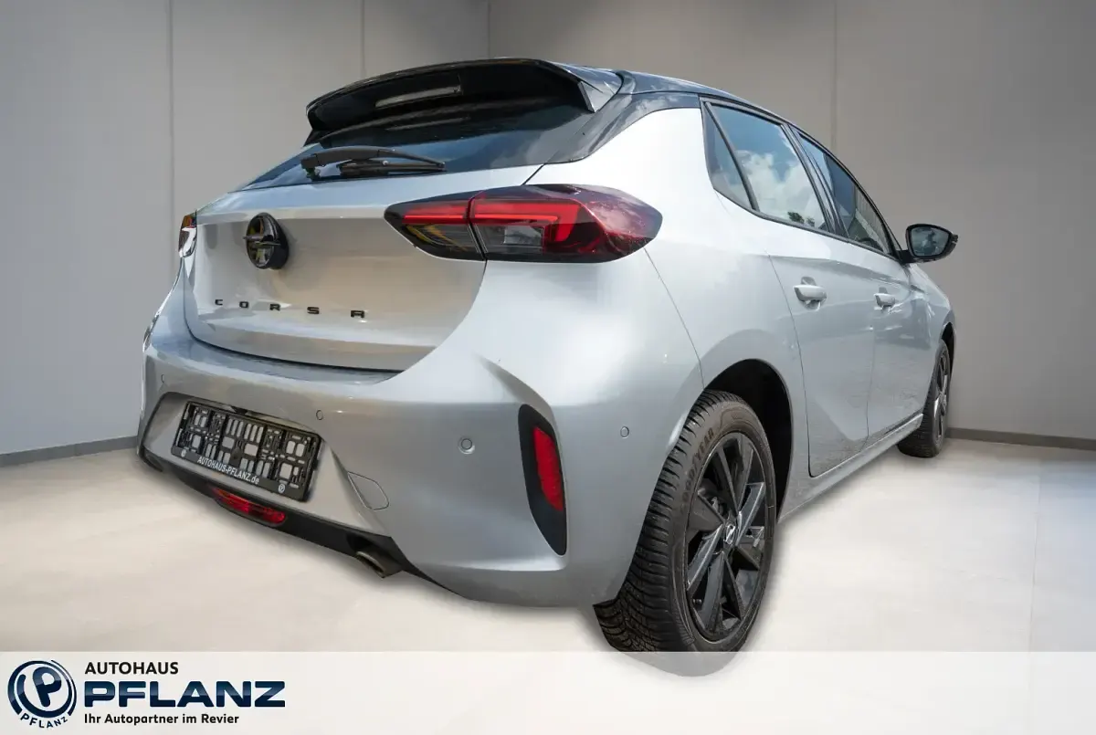 Gebraucht Opel Corsa 101 PS (74 kW) 2024 Silber Kleinwagen