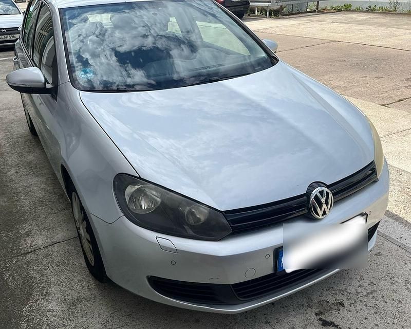 Gebraucht VW Golf VII Style 105 PS (77 kW) 2012 Silber Limousine