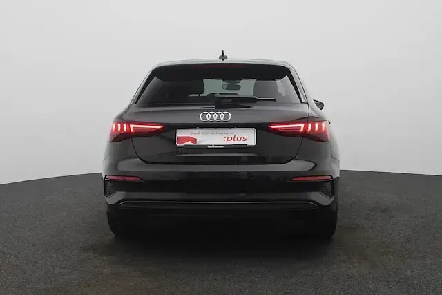 Gebraucht Audi A3 Advanced 150 PS (110 kW) 2024 Brillantschwarz Limousine