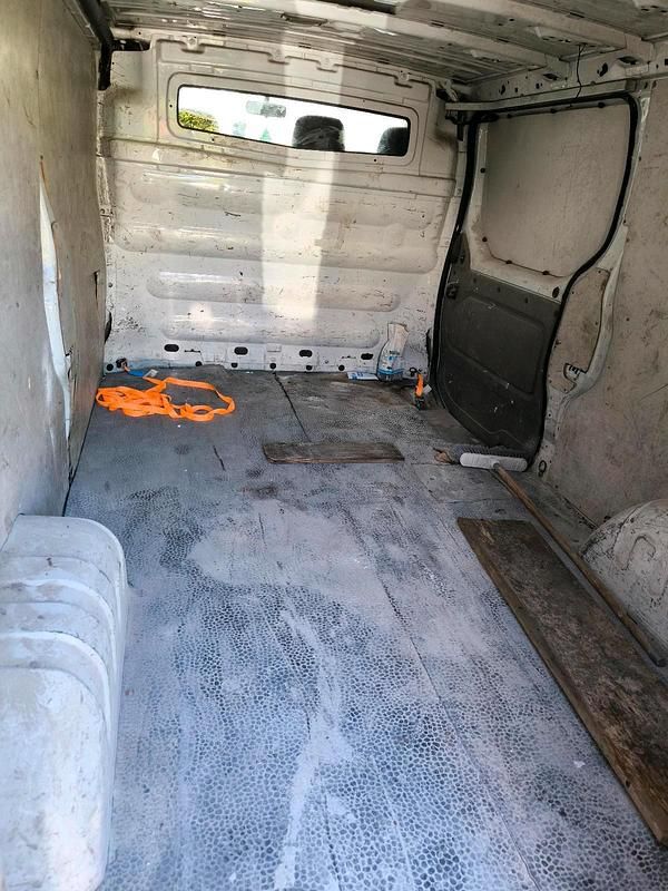 Gebraucht Renault Trafic 101 PS (74 kW) 2006 Weiß Van / Kleinbus