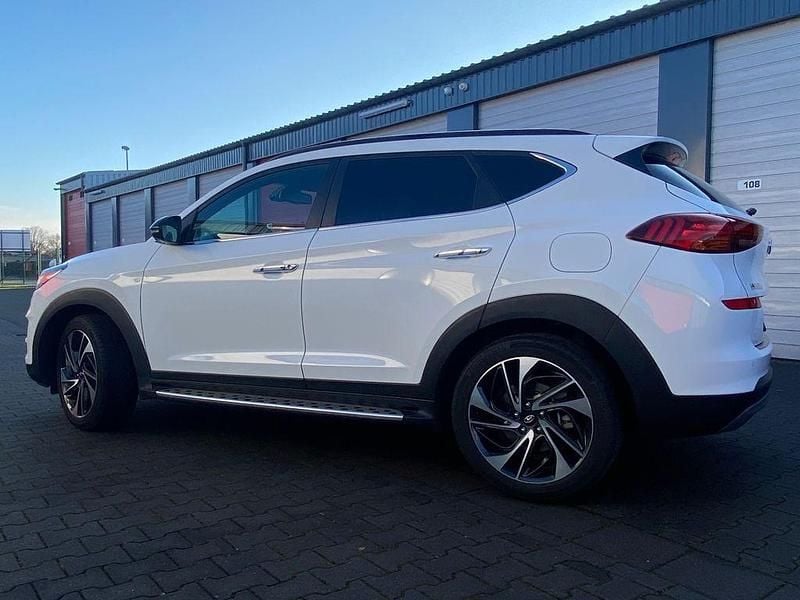 Weiß Gebraucht 2019 Hyundai Tucson Premium SUV | 14.999 € (Guter Preis) - Bild 1/4