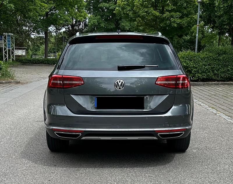 Gebraucht VW Passat Alltrack 239 PS (175 kW) 2015 Grau Kombi