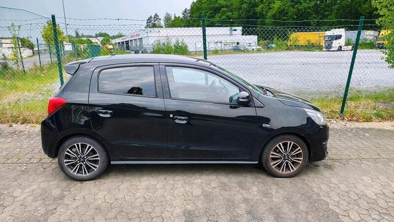 Schwarz Gebraucht 2016 Mitsubishi Space Star Top Kleinwagen | 5.249 € (Guter Preis) - Bild 1/4