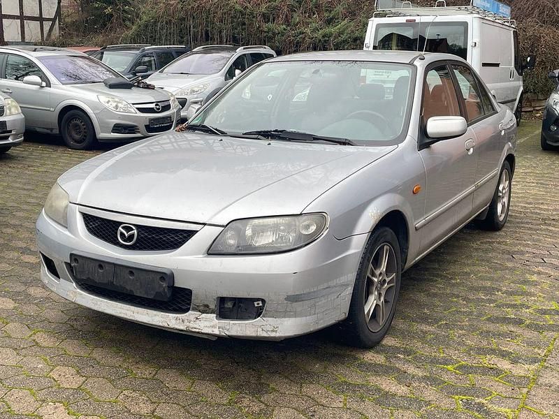 Silber Gebraucht 2003 Mazda 323S Dynamic Limousine | 970 € - Bild 1/4