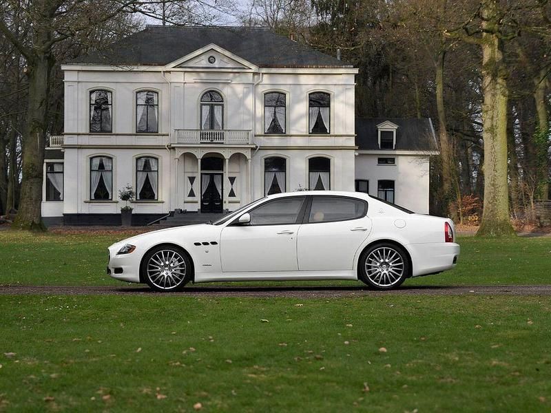 Weiß Gebraucht 2011 Maserati Quattroporte Limousine | 69.500 € - Bild 1/4
