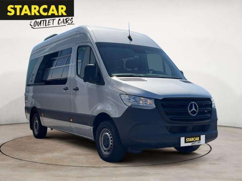 Lackfarbe iridiumsilber mb 977 Gebraucht 2023 Mercedes Sprinter Van | 57.870 € - Bild 1/4