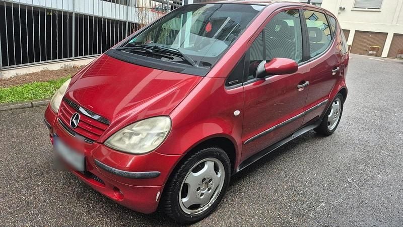 Gebraucht Mercedes A160 102 PS (75 kW) 2000 Rot Kleinwagen