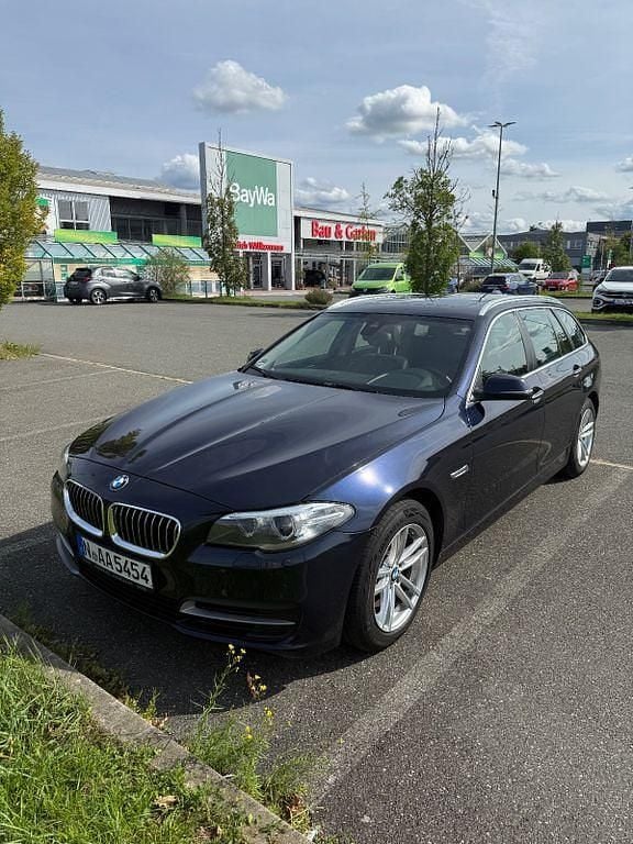 Blau Gebraucht 2014 BMW 520 Kombi | 10.900 € (Guter Preis) - Bild 1/4