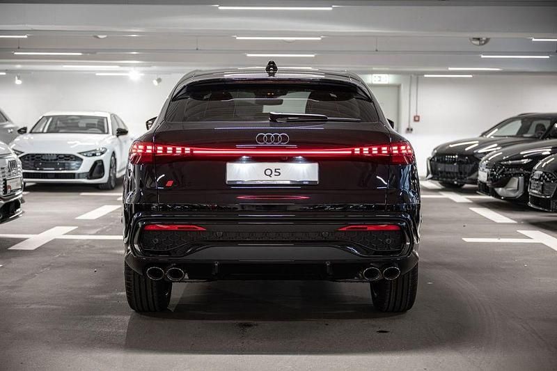 Neu Audi SQ5 Sportback Sport 367 PS (269 kW) 2026 Schwarz SUV
