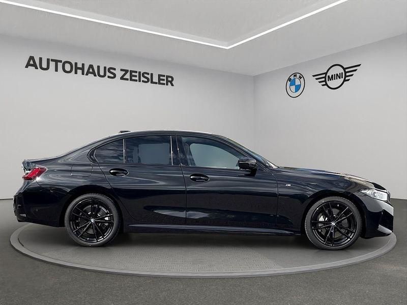 Gebraucht BMW 330 Performance 245 PS (180 kW) 2024 Saphirschwarz Limousine