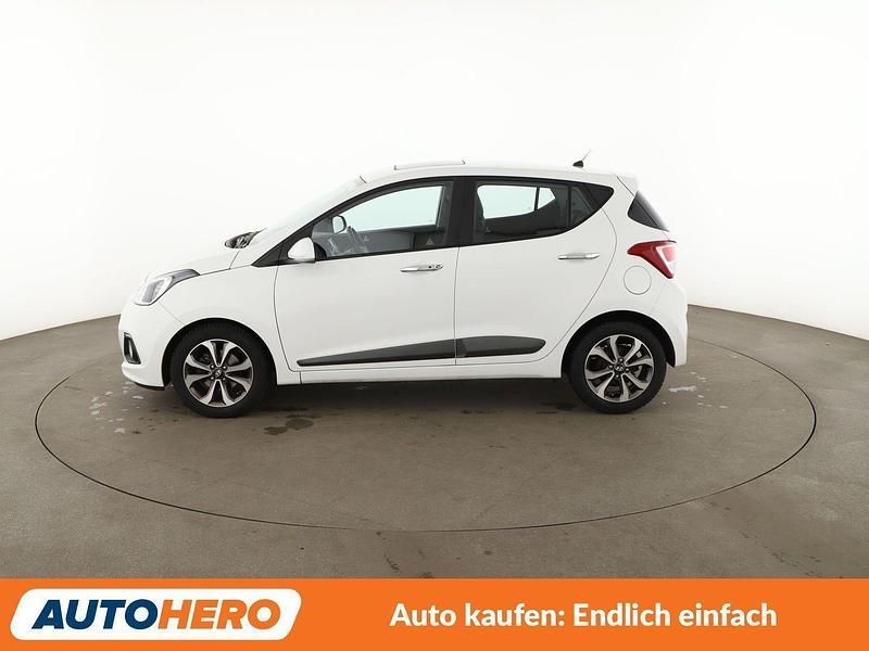 Gebraucht Hyundai i10 Style 87 PS (63 kW) 2016 Weiß Kleinwagen