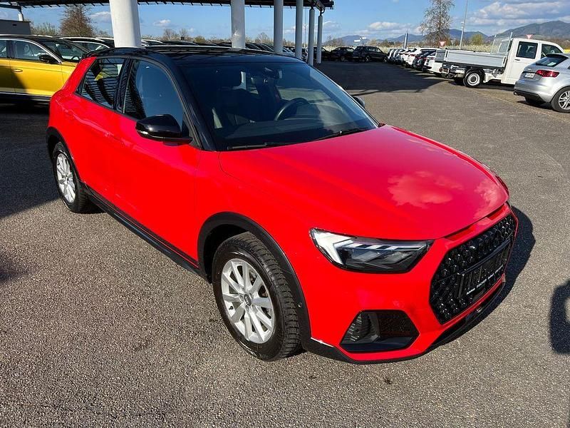 Gebraucht Audi A1 Sport 150 PS (110 kW) 2020 Rot SUV