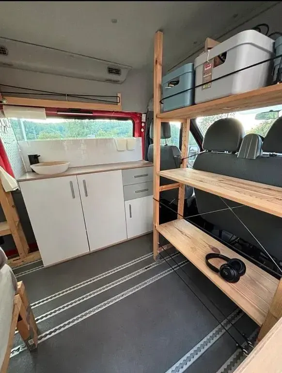 Second-hand Ford Transit 86 CP (63 kW) 2011 Roșu Van