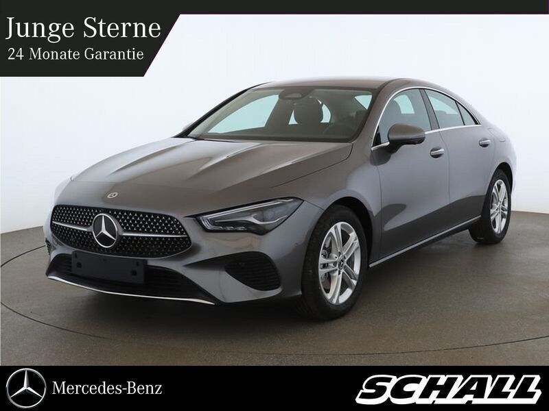 Grau Gebraucht 2024 Mercedes CLA180 Limousine | 32.477 € (Fairer Preis) - Bild 1/4