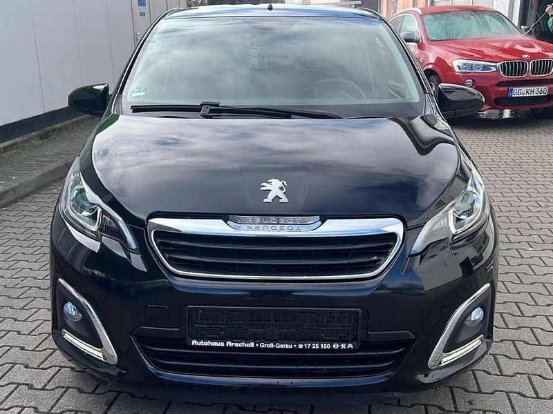 Gebraucht Peugeot 108 69 PS (50 kW) 2016 Metallicschwarze lackierung Kleinwagen