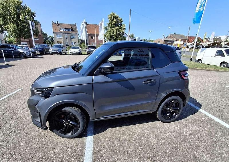 Neu Ligier JS50 2026 Graphit grau Kleinwagen