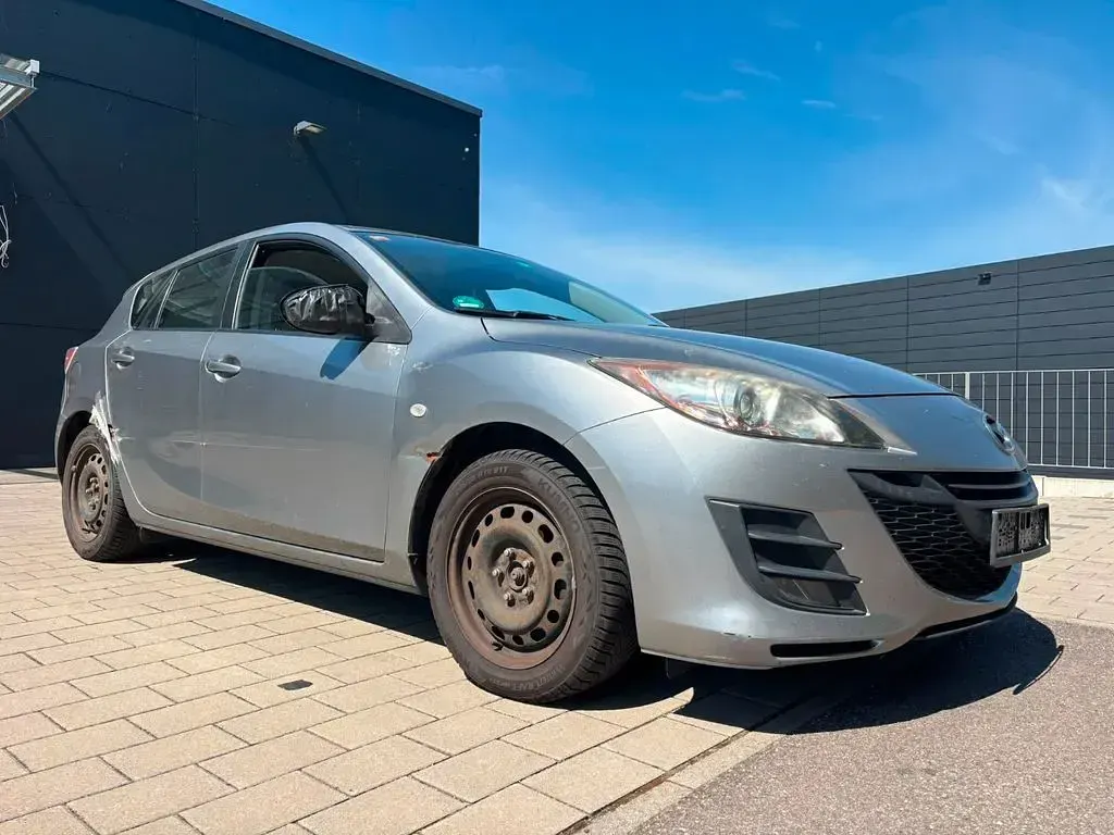 Gebraucht Mazda 3 105 PS (77 kW) 2011 Grau Limousine