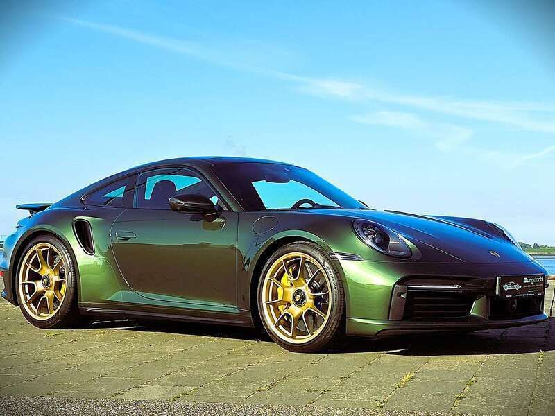 Oak grün metallic Gebraucht 2021 Porsche 911 Turbo S Coupé | 223.900 € (Etwas zu teuer) - Bild 1/4