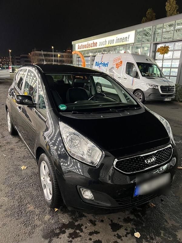Gebraucht Kia Venga 90 PS (66 kW) 2014 Schwarz Kleinwagen
