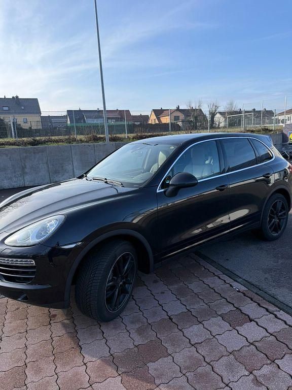 Gebraucht Porsche Cayenne 248 PS (182 kW) 2012 Schwarz SUV