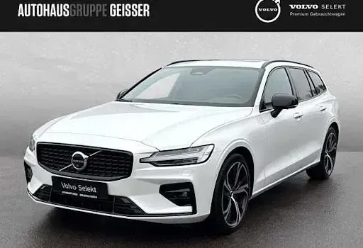 Gebraucht Volvo V60 Plus 197 PS (144 kW) 2025 Weiß Kombi