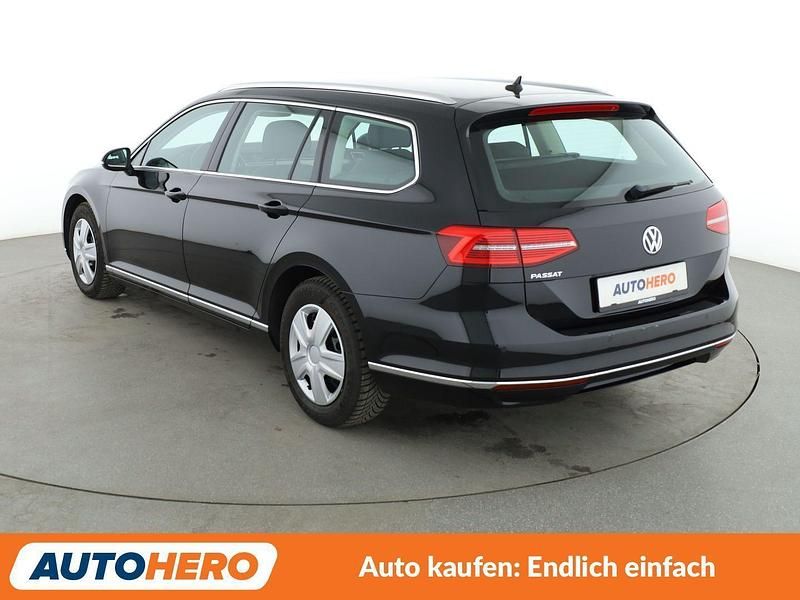 Gebraucht VW Passat Highline 150 PS (110 kW) 2019 Schwarz Kombi