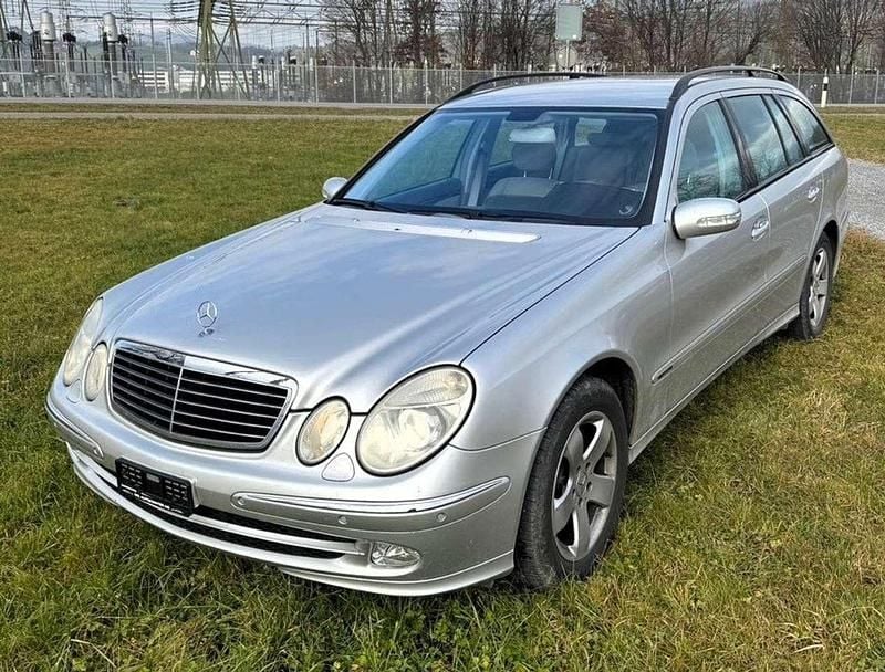 Gebraucht Mercedes E320 Avantgarde 224 PS (164 kW) 2004 Silber Kombi