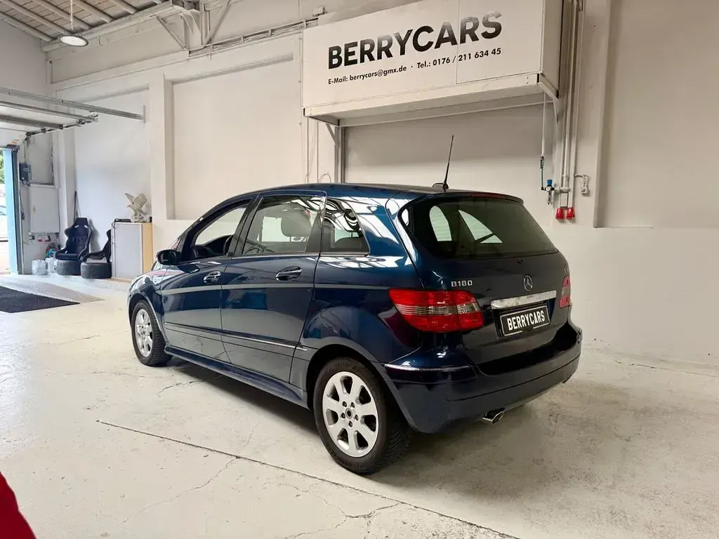 Gebraucht Mercedes B180 109 PS (80 kW) 2006 Blau Van / Kleinbus