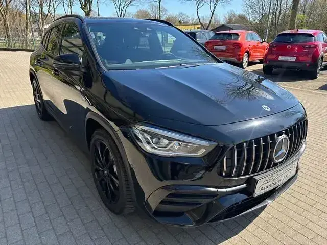 Gebraucht Mercedes GLA35 AMG AMG 306 PS (225 kW) 2022 Schwarz SUV