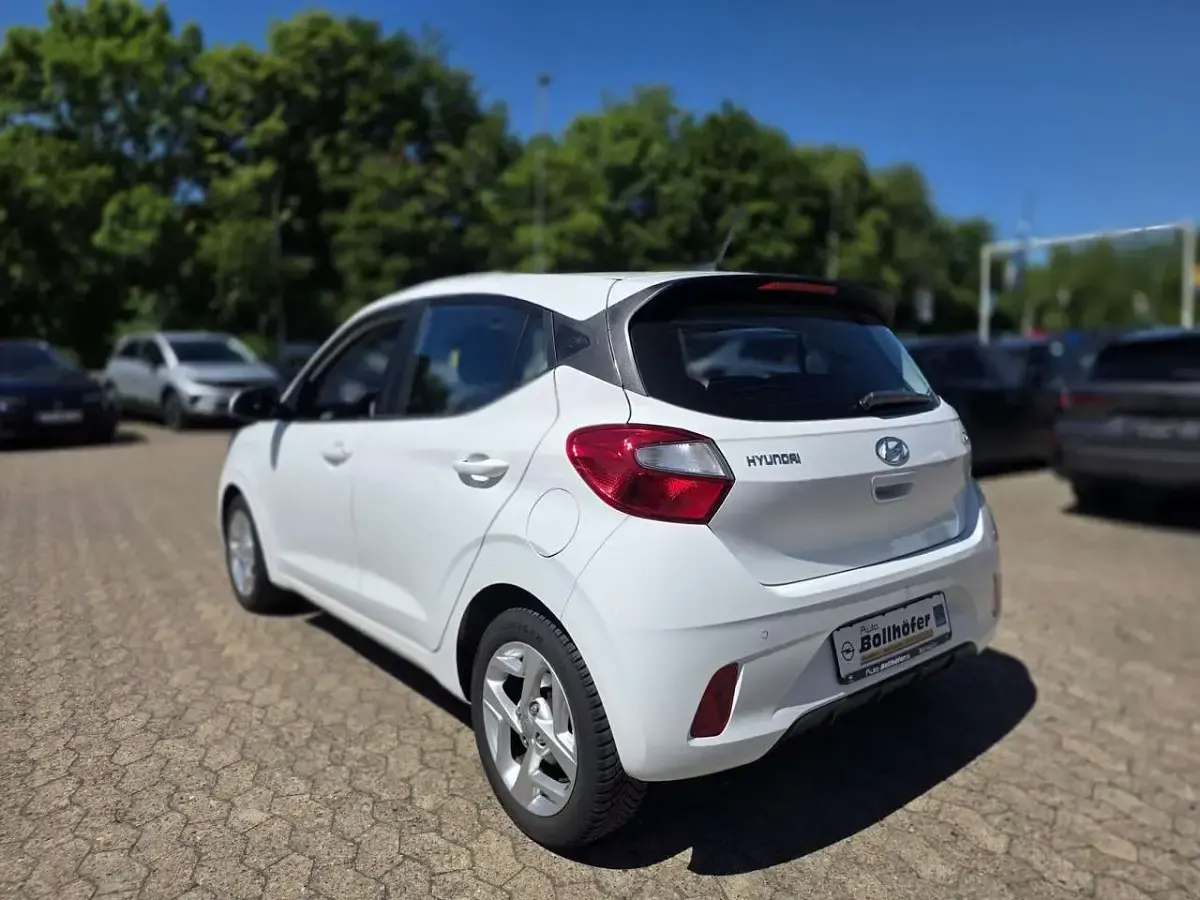 Usata Hyundai i10 84 CV (61 kW) 2022 Bianco Utilitaria