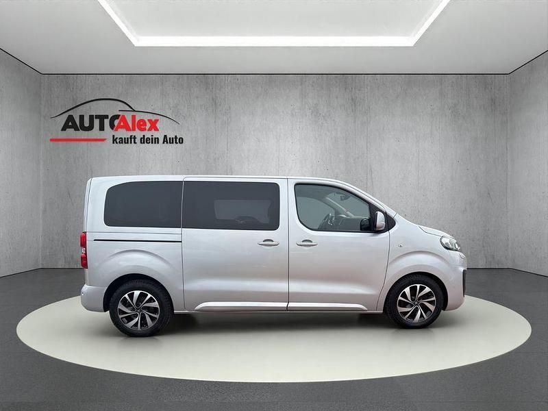 Gebraucht Citroën Spacetourer Feel 150 PS (110 kW) 2017 Silber Van / Kleinbus
