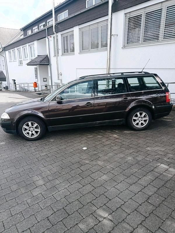 Second-hand VW Passat 102 CP (75 kW) 2004 Maro Break