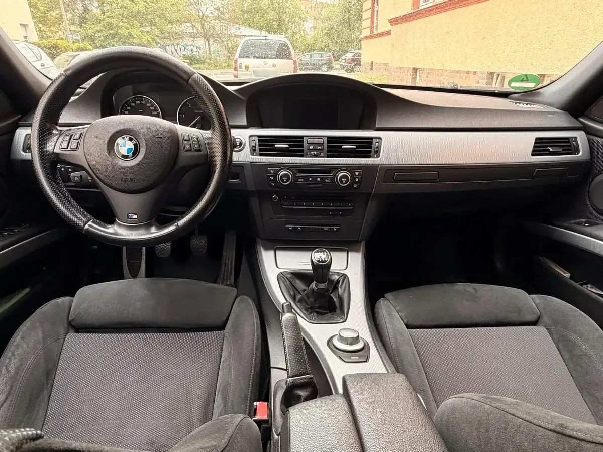 Brugt BMW 320 163 HK (119 kW) 2007 Sort Stationcar