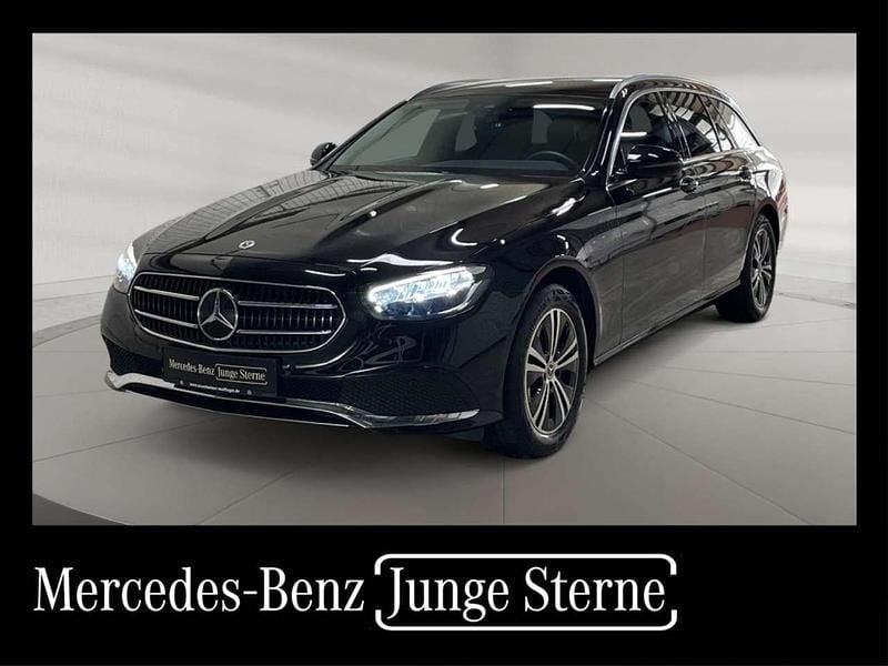 Gebraucht Mercedes E220 Avantgarde 200 PS (147 kW) 2022 Obsidianschwarz Kombi