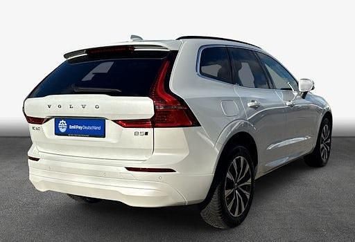 Gebraucht Volvo XC60 Core 250 PS (183 kW) 2024 Weiß SUV