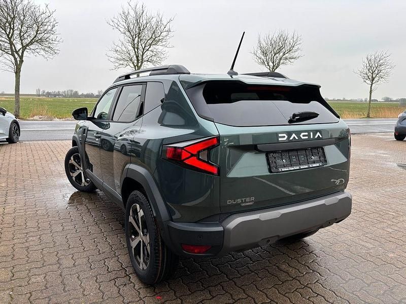 Neu Dacia Duster Journey 158 PS (116 kW) 2026 Grün SUV