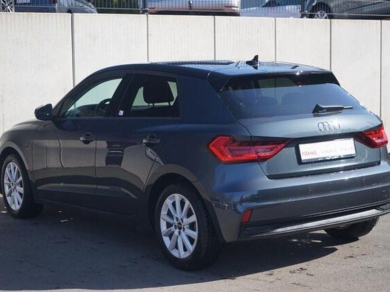 Gebraucht Audi A1 Comfort 2024 Grau SUV