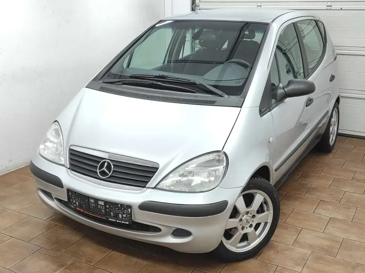 Gebraucht Mercedes A160 102 PS (75 kW) 2002 Silber Limousine