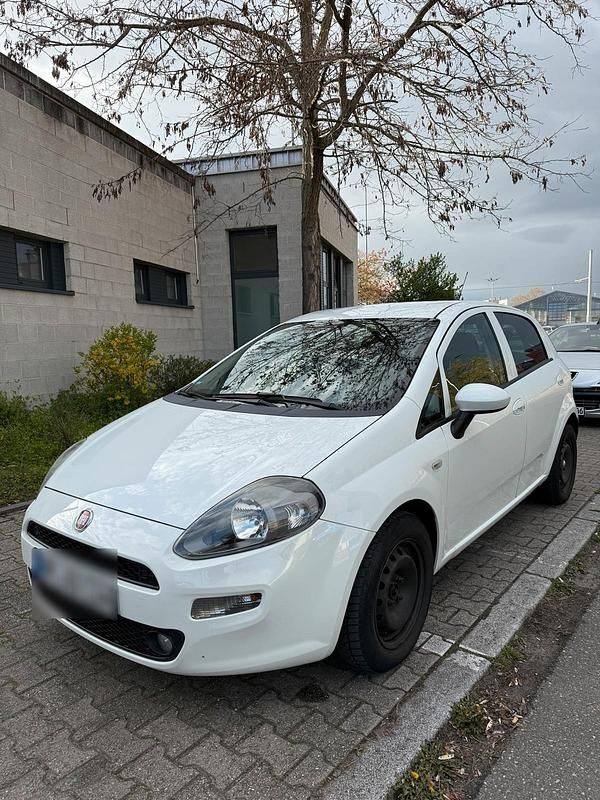Gebraucht Fiat Punto 105 PS (77 kW) 2016 Weiß Kleinwagen