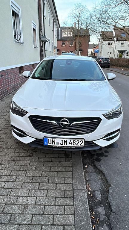 Gebraucht Opel Insignia Business 140 PS (102 kW) 2017 Weiß Limousine