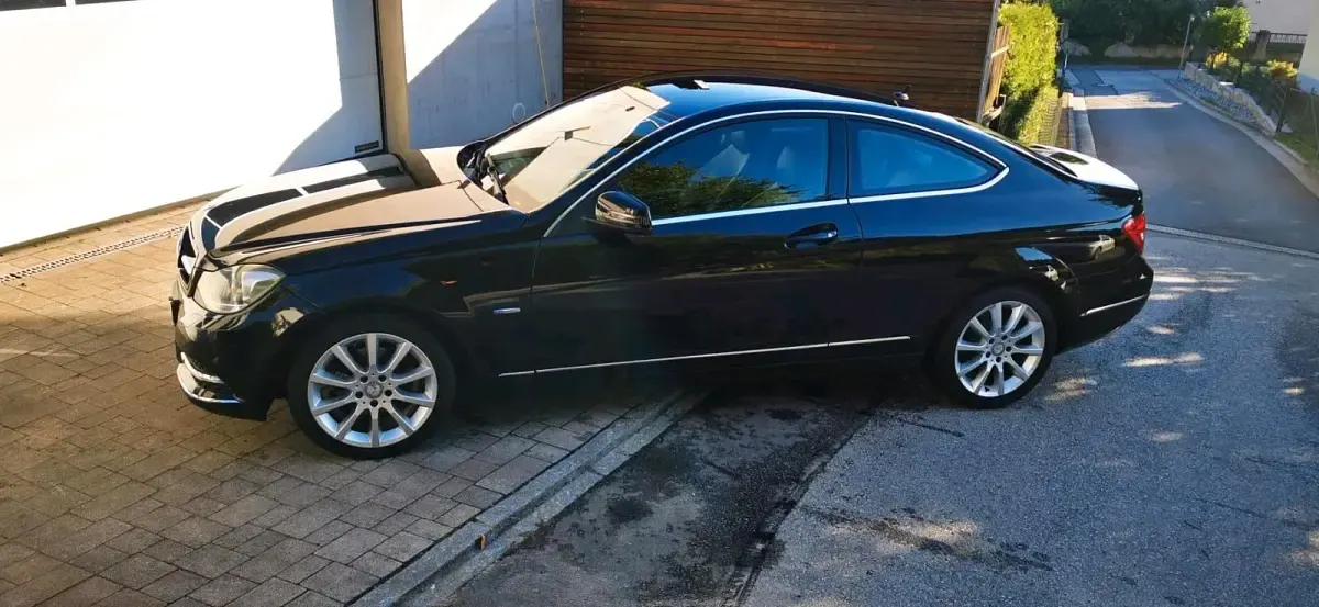 Gebraucht Mercedes C220 170 PS (125 kW) 2012 Schwarz Coupé